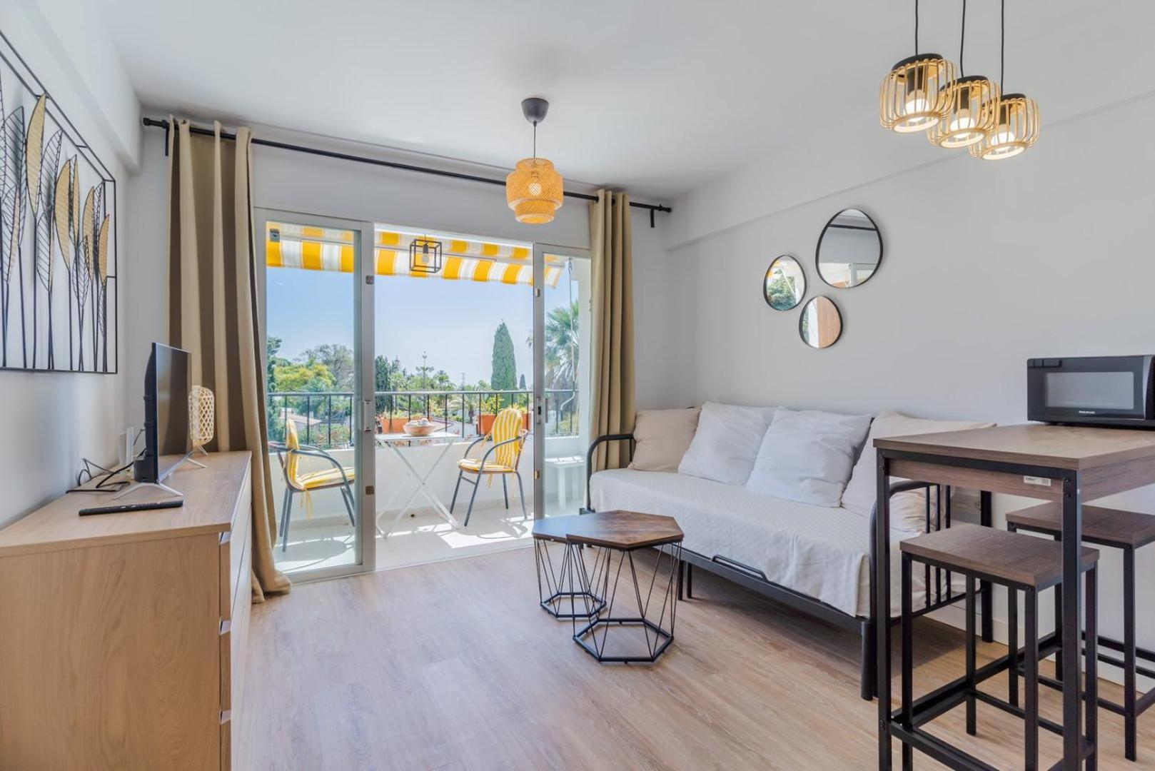 Апартаменты Guestready - Chasing The Sun In Malaga Марбелья Экстерьер фото