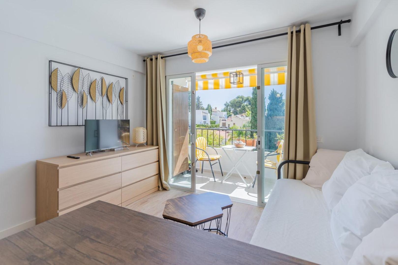 Апартаменты Guestready - Chasing The Sun In Malaga Марбелья Экстерьер фото